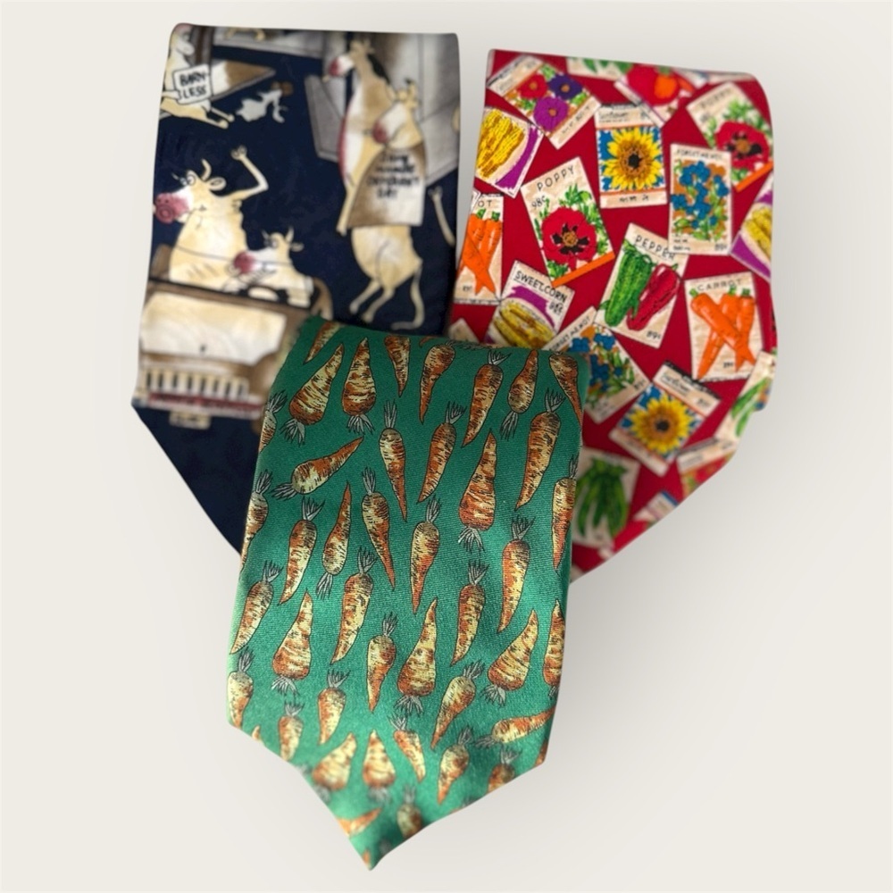 Vintage set of 3 Colorful Novelty Ties vegetables cow and carrots
